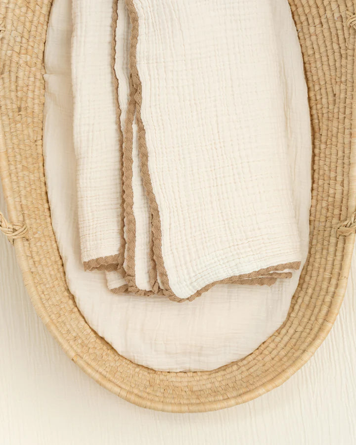 lace baby blanket / full size - fawn <br>Willaby