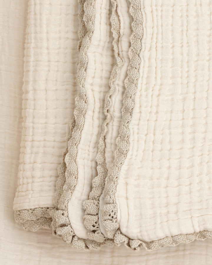 lace baby blanket / full size - moon <br>Willaby