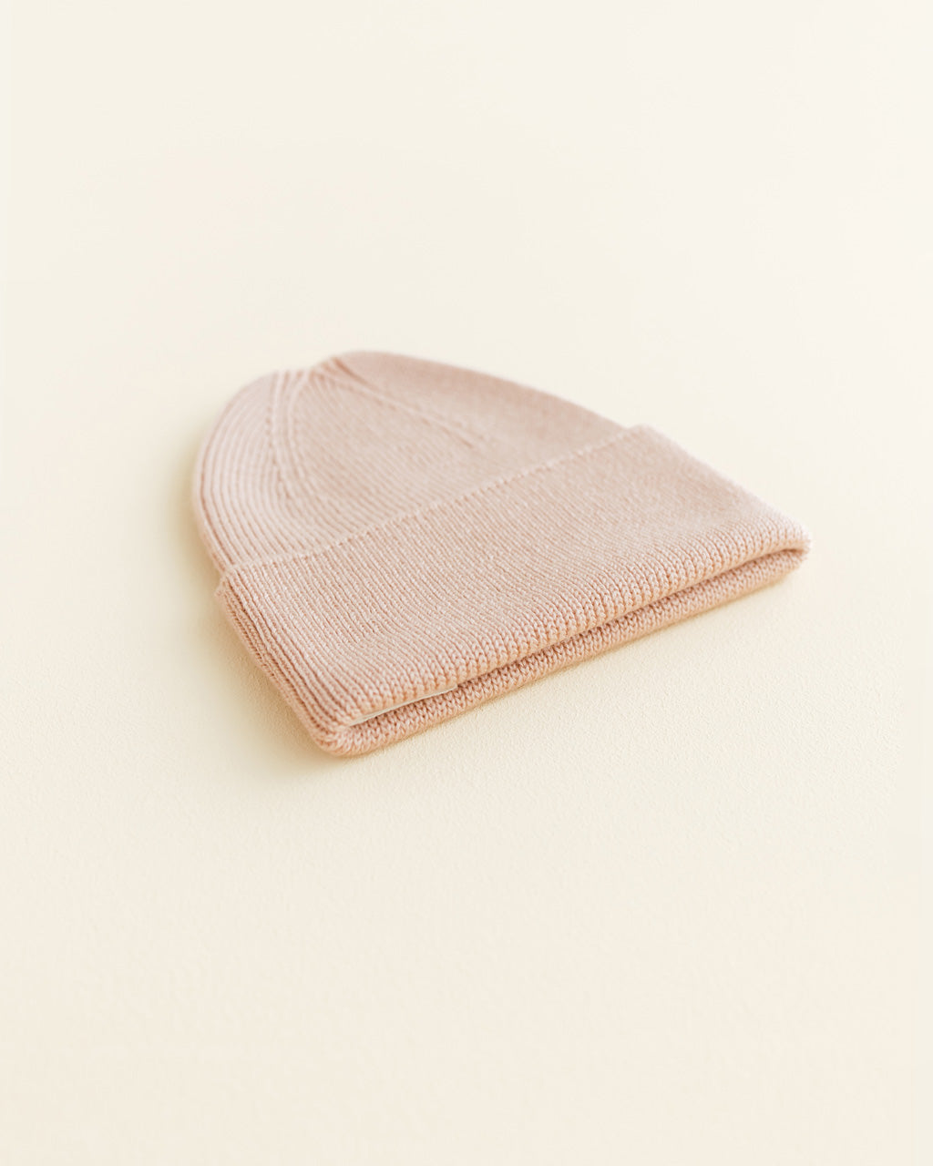 Newborn Beanie Fonzie - Apricot <br>hvid