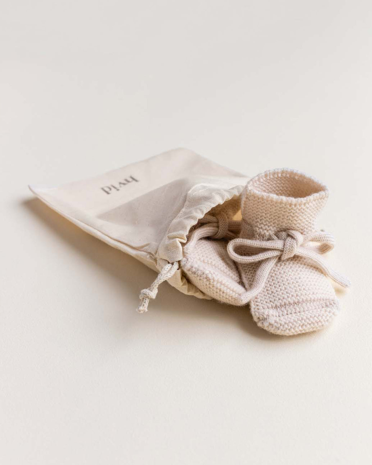 Knit Booties - cream <br>hvid