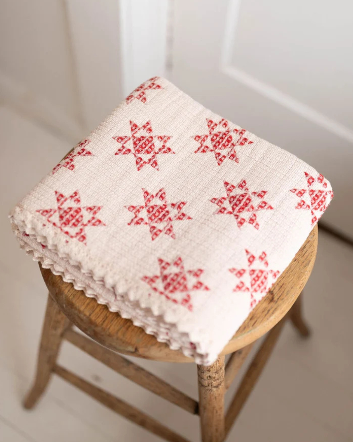 star quilt - pink/red <br> new grain