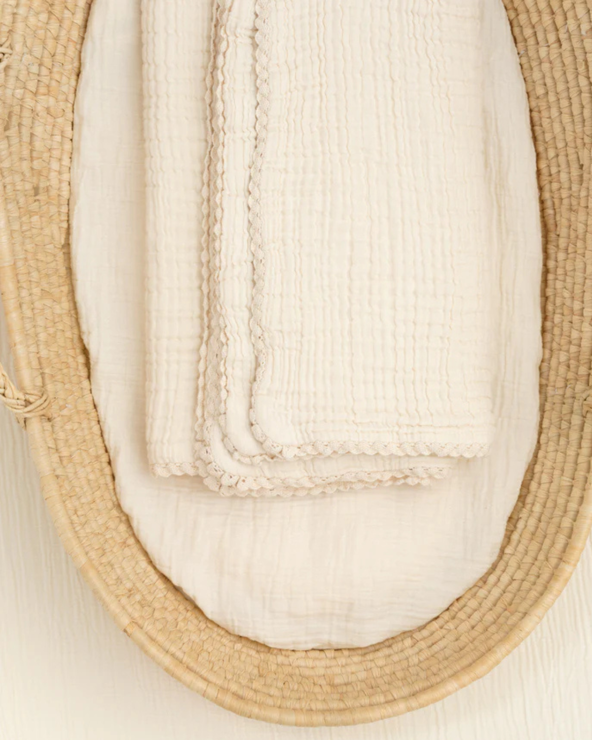 lace baby blanket / full size - ivory<br>Willaby