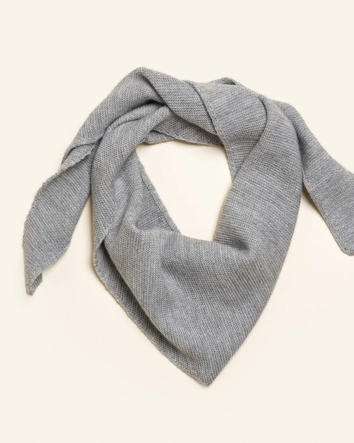 Triangle Scarf - Josephina - heather gray <br>hvid