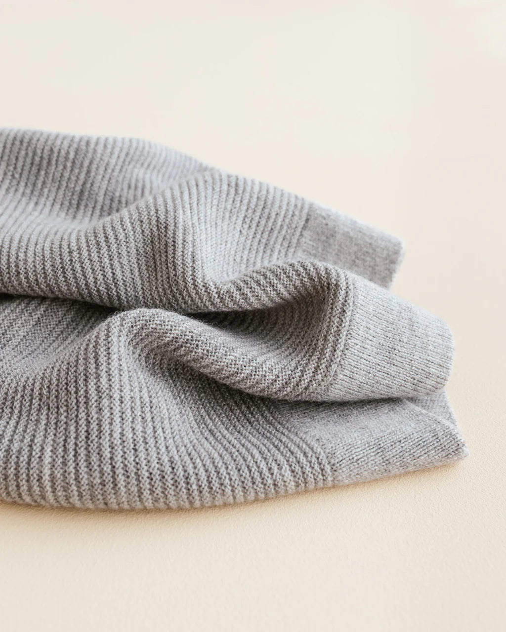 Blanket Gust - grey melange <br>hvid