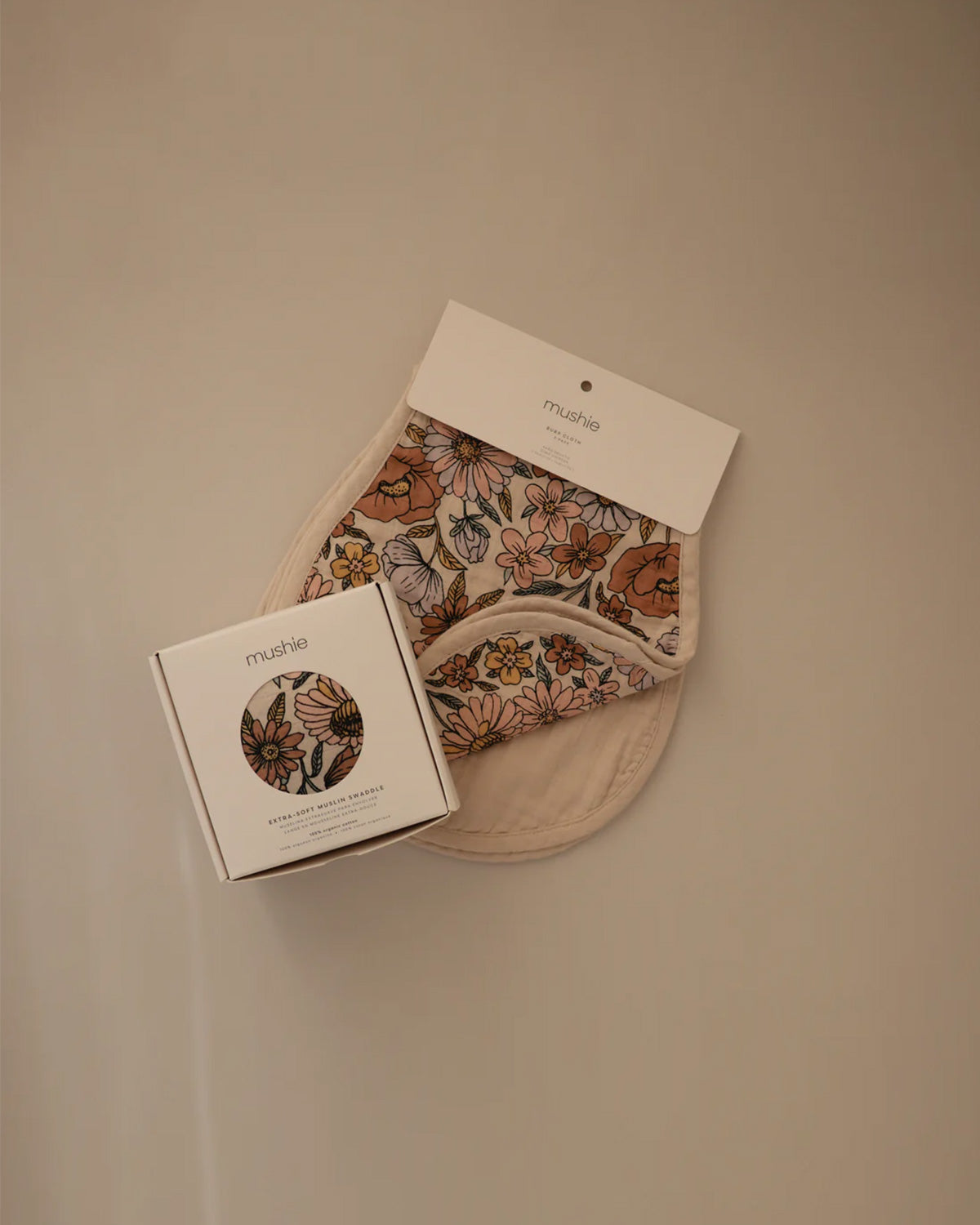 Organic Cotton Muslin Burp Cloth 2-Pack - Retro Flowers/Fog