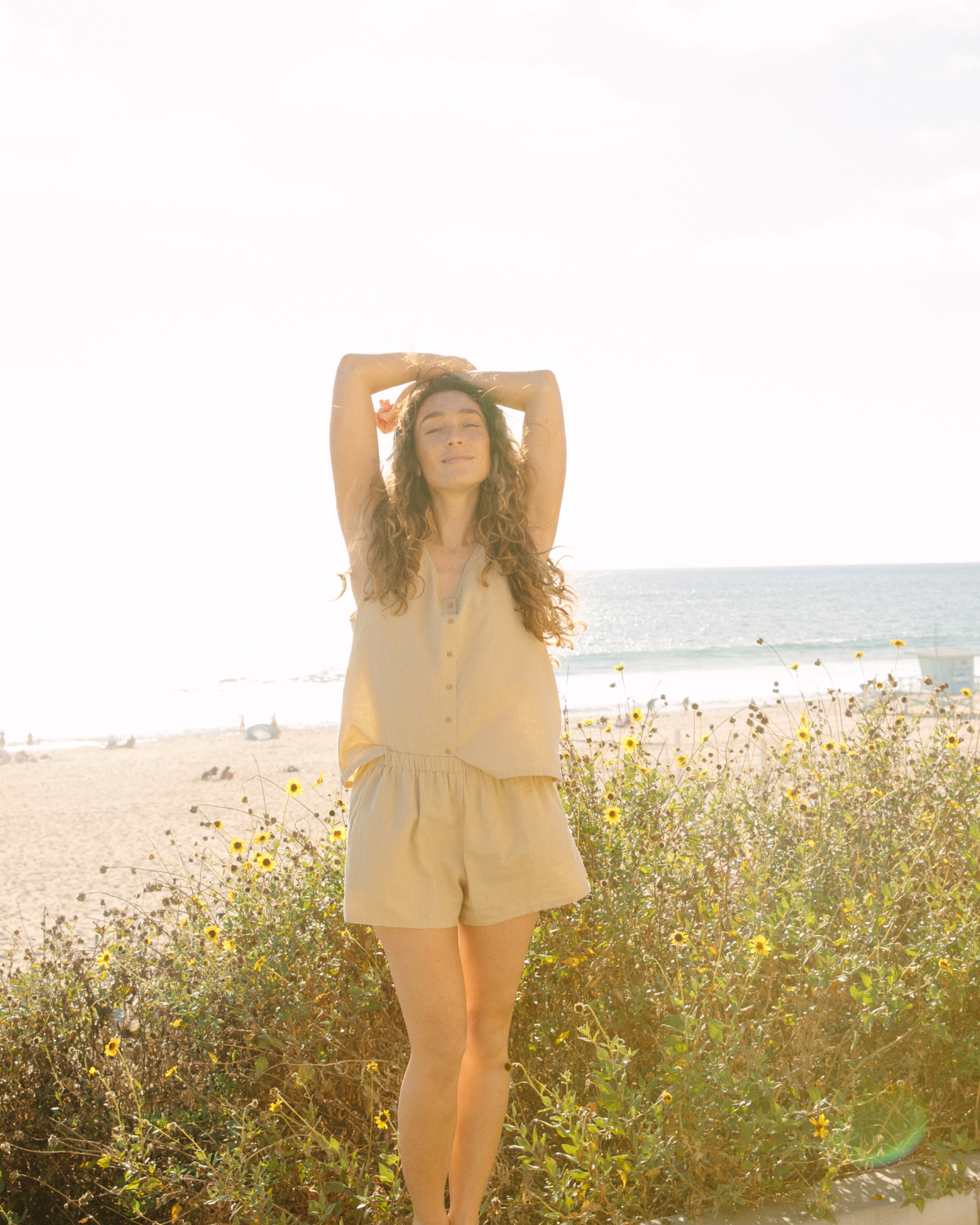 Women's Simple Woven Short