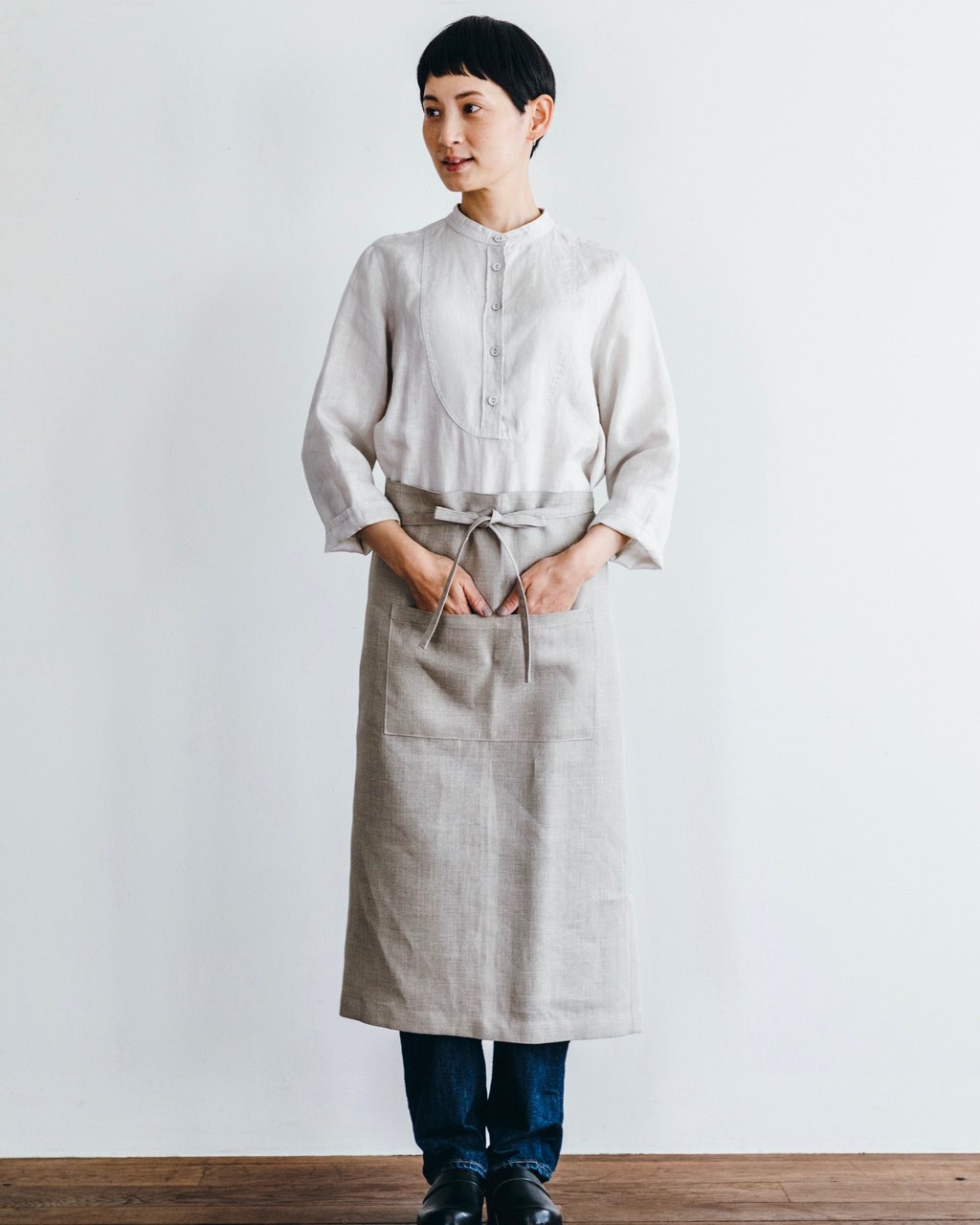 Garcon Apron - flax linen with stamp <br>Fog Linen