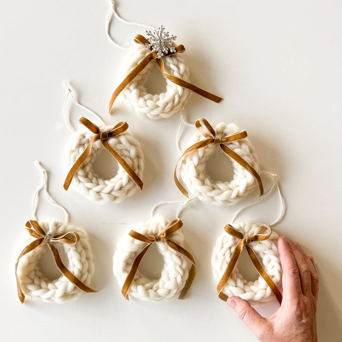 Wooly Wreath Ornament Kit ( makes 5 )