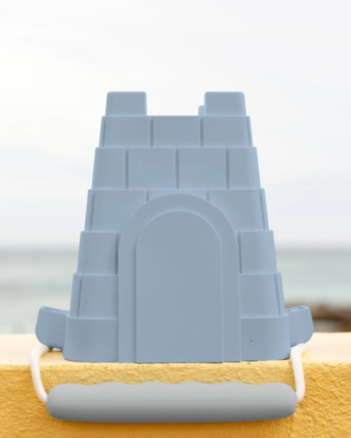 castle beach bucket - blue