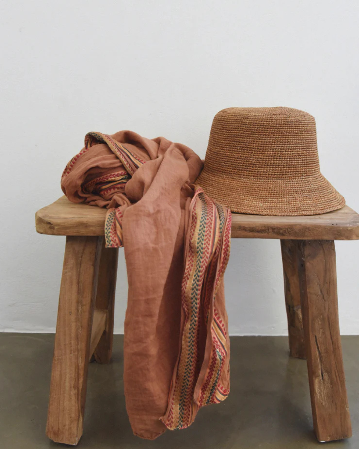 Las Dalias Bucket Hat - rye