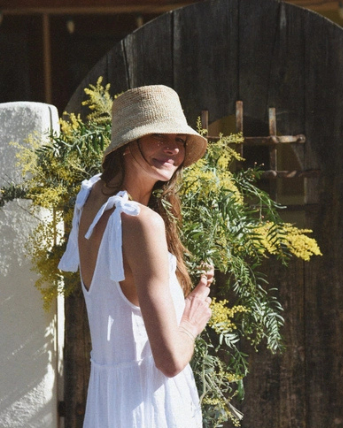 Las Dalias Bucket Hat