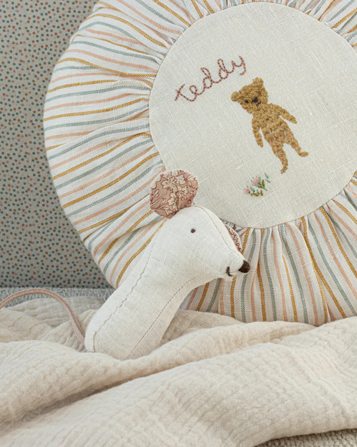 Linen Mouse Rattle - ivory