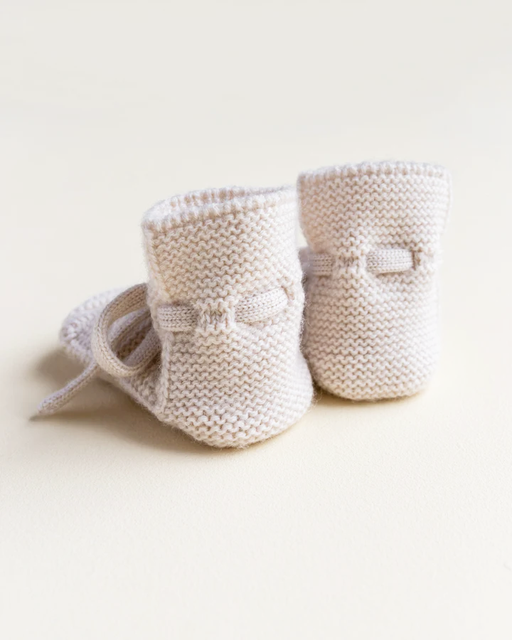 Knit Booties - Off White <br>hvid