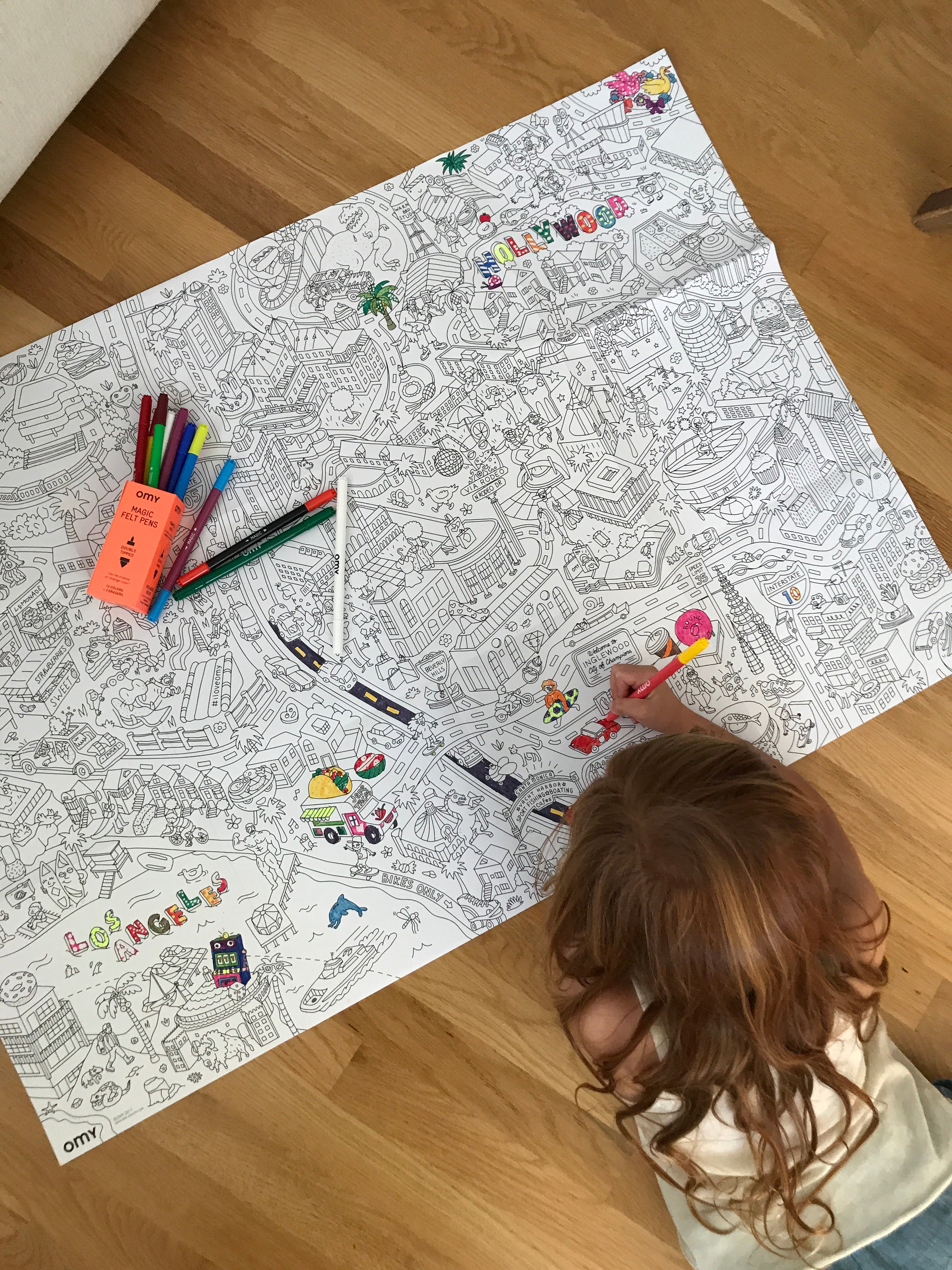 Giant Coloring Poster - Los Angeles<br> OMY